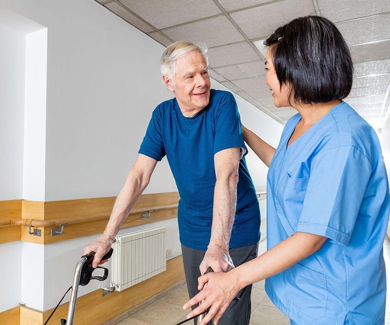 patient-with-worker